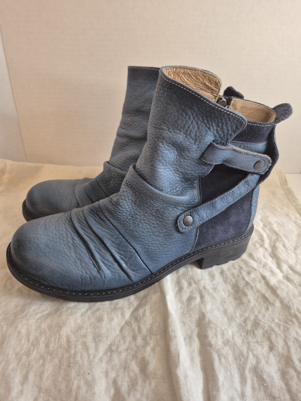 Viva La Vida Textured Blue Leather Ankle Boots Side Zip Poland Women's 38